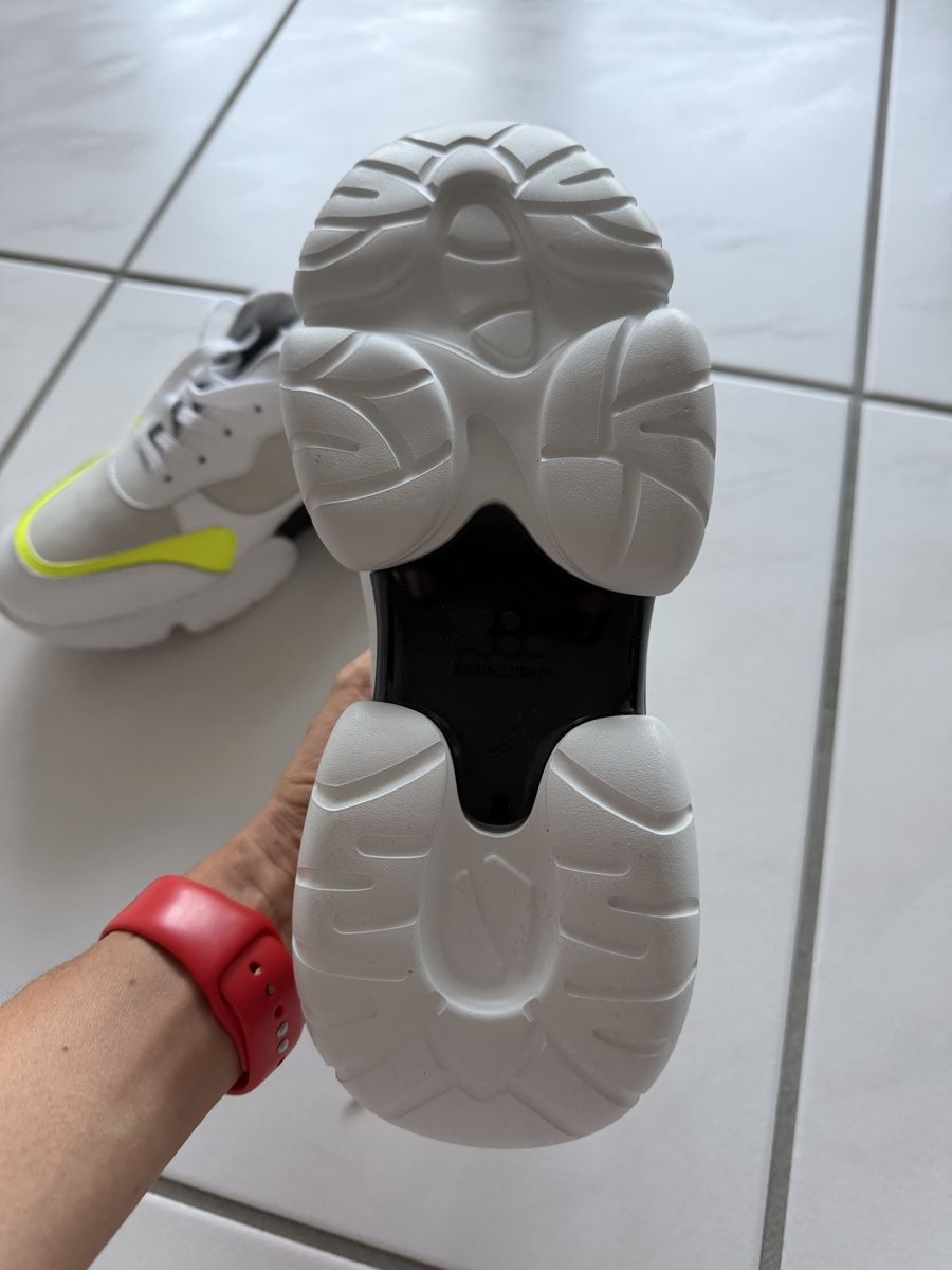 Marc Cain Scarpe da donna: Neue Sneakers von Marc Cain in 38 – Nuovo (secondo la descrizione) da Schindellegi venduto da soleya 1