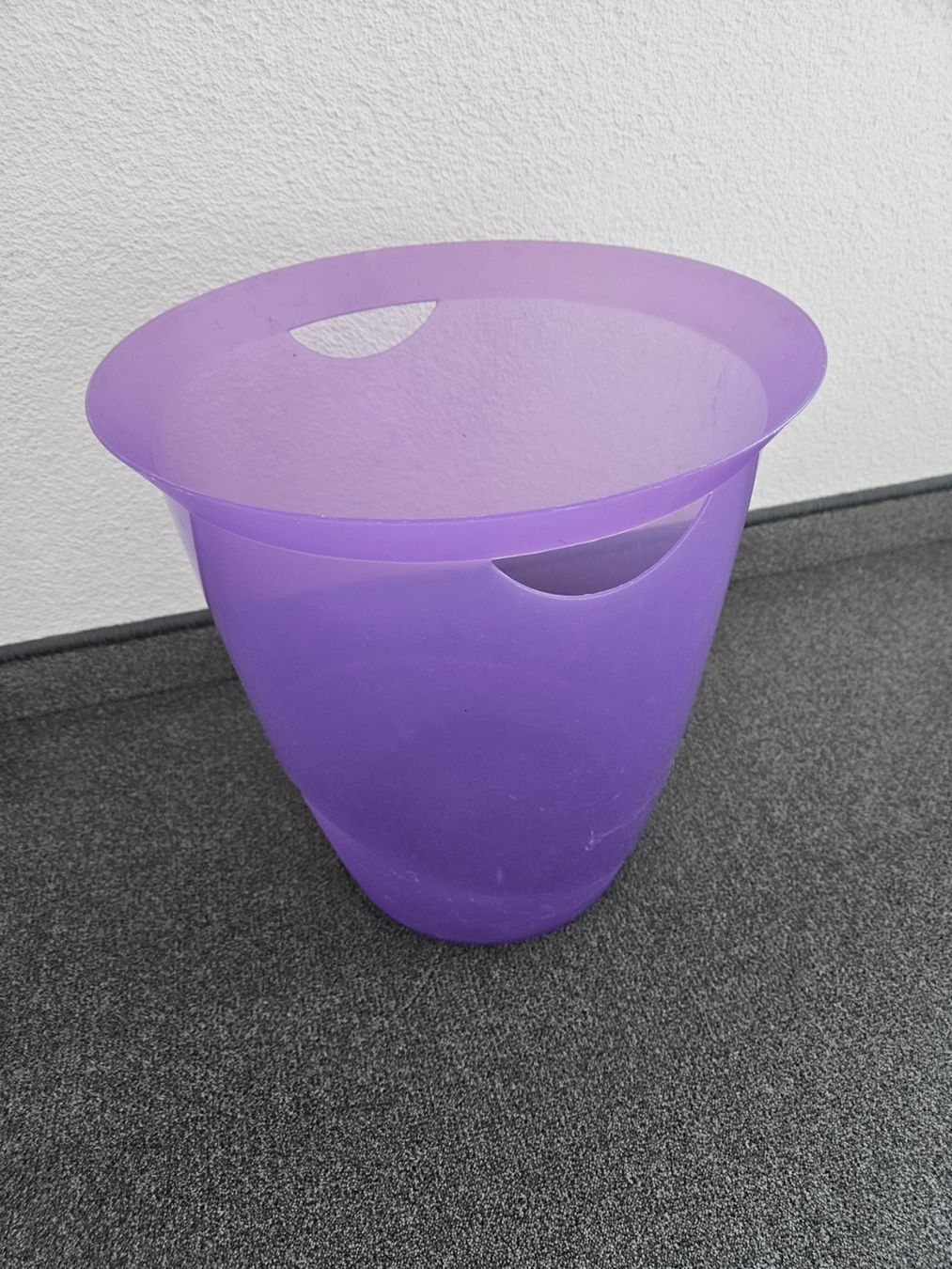 Abfalleimer: Papierkorb / Abfalleimer – Gebraucht aus Gommiswald von Rickenblitz