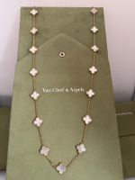 VAN CLEEF ET ARPELS. SAUTOIR VINTAGE ALHAMBRA 20 MOTIFS