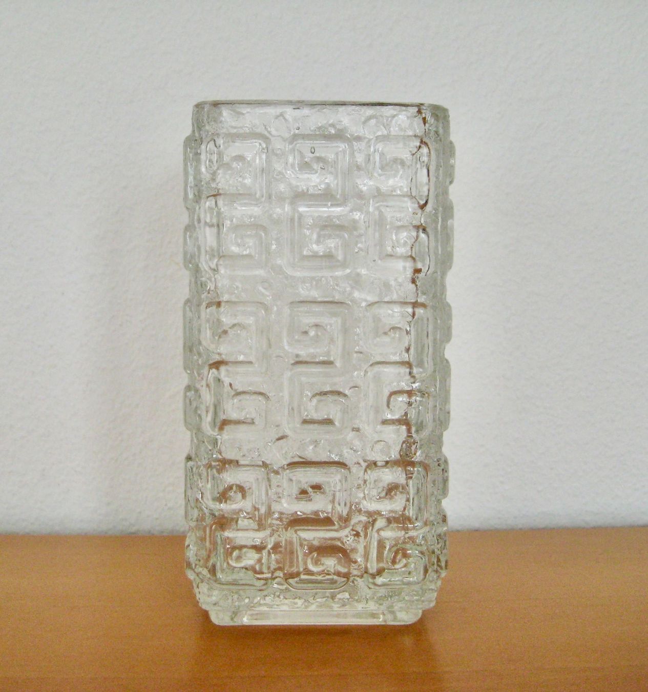 Vasi & Recipienti: Glas Vase mit Mäanderband Muster / 60er Jahre – Usato da Langendorf venduto da Happy11