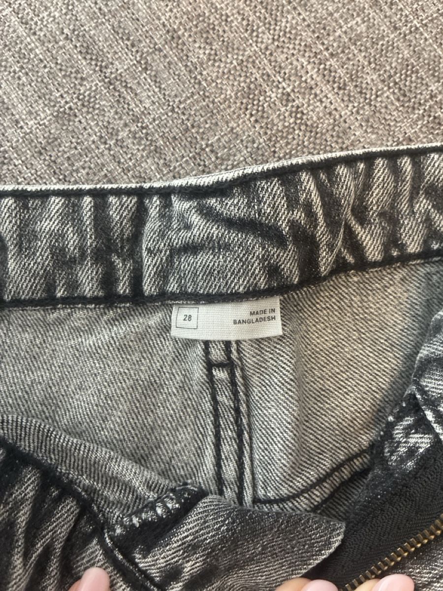 Weekday Jeans: Jorts Weekday Size 28 – Neu (gemäss Beschreibung) aus Weiningen ZH von ene_s7xx 2