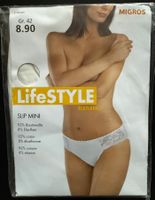 Slip LifeStyle Elegance Mini creme, mit Spitzeneinsatz