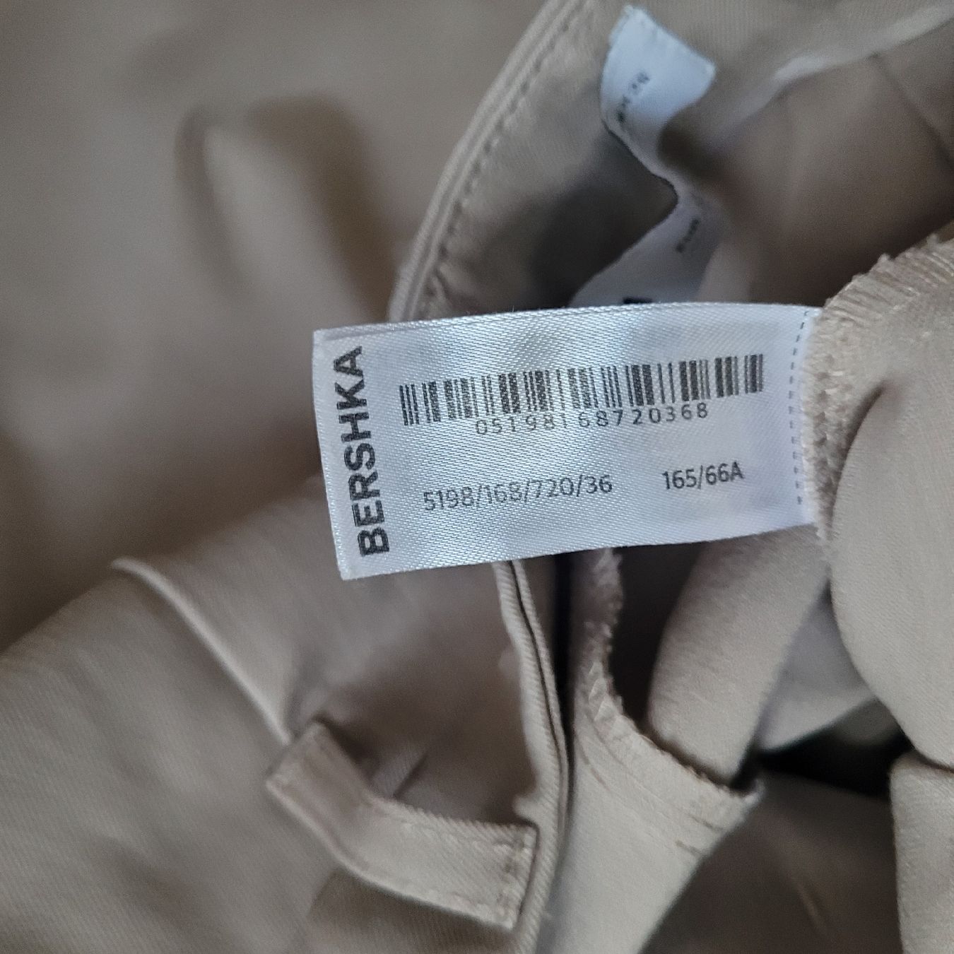 Bershka Pantaloni: BERSHKA Pantalon beige taille 36  – Nuovo (secondo la descrizione) da Genève venduto da Tanaa_12 5