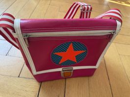 Pinke Vintage Schultertasche mit Stern Applikation