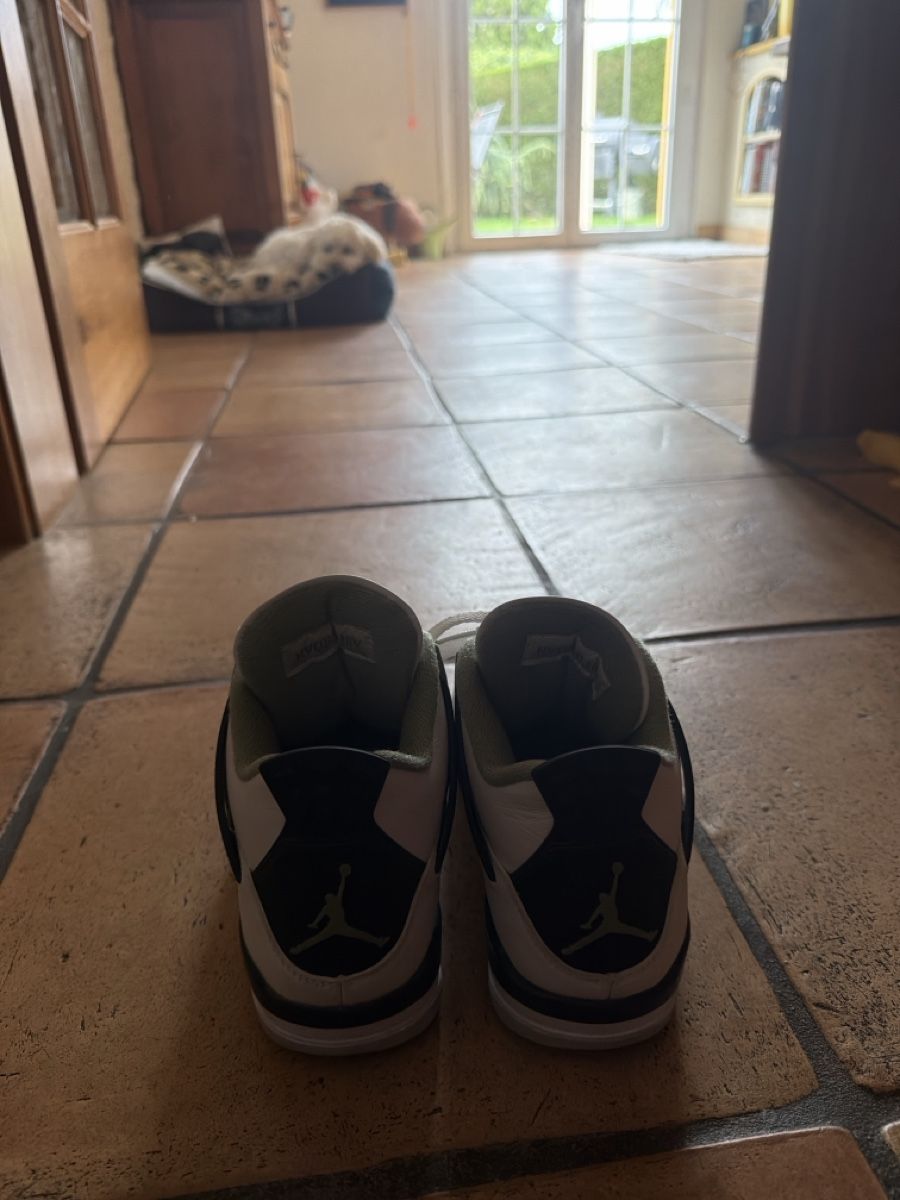 Scarpe da uomo: jordan 4 rétro – Usato da Romanel-sur-Morges venduto da mar_76dg 1