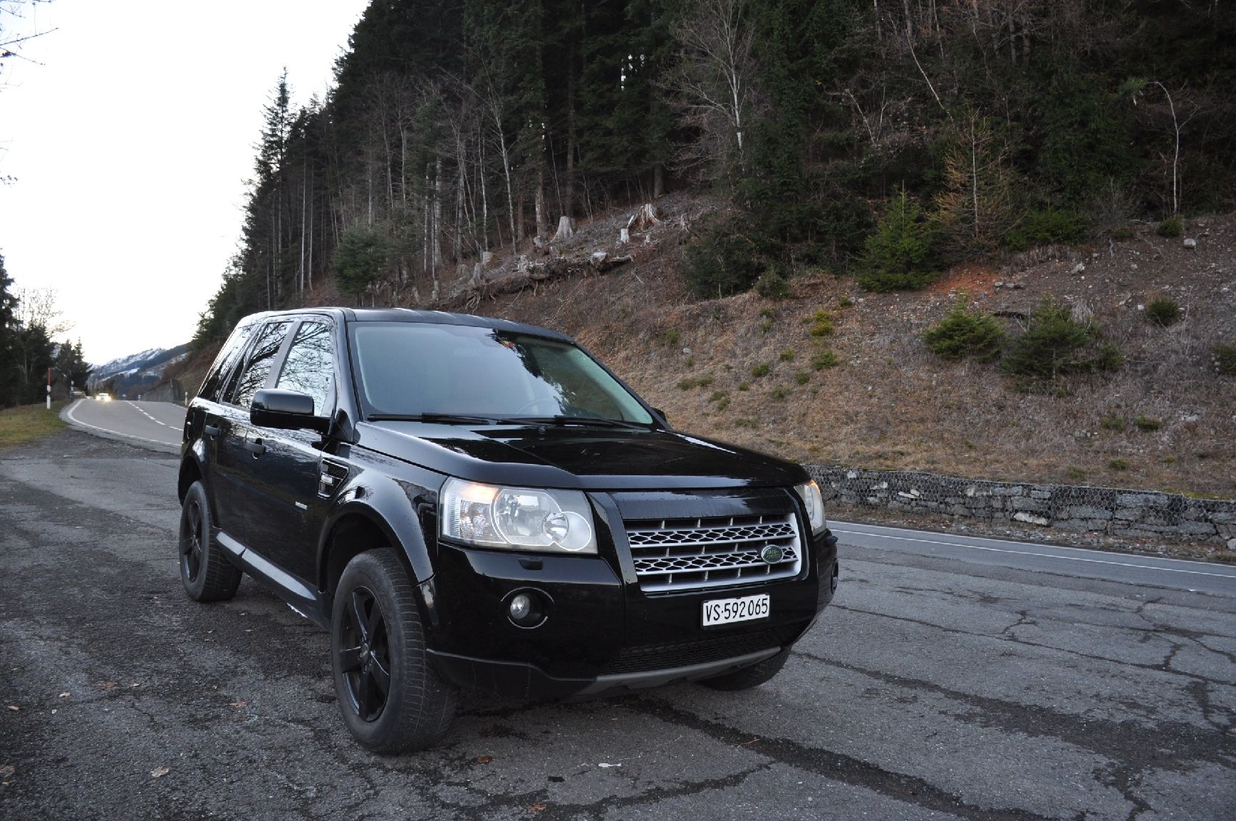 Land Rover Automobili: Landrover freelander 2.2 TD4  – Usato da Monthey venduto da lpa_9ynf 1