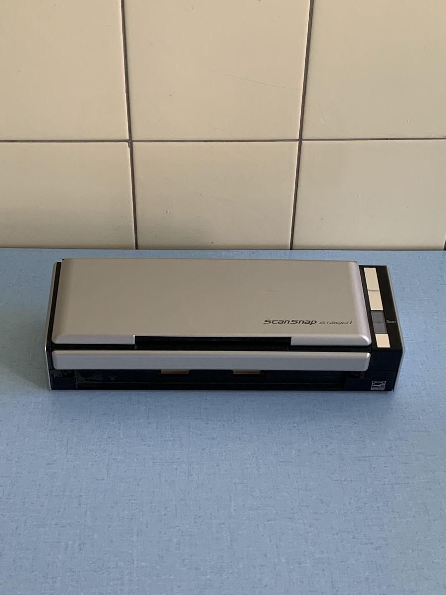 Fujitsu Scanner: Scanner documents Fujitsu ScanSnap S1300i - NEUF – Neu (gemäss Beschreibung) aus Lausanne von Xiaoxi