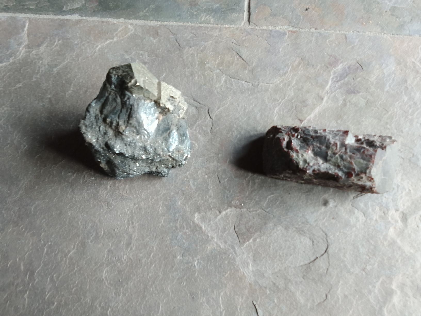 Minerali & Pietre curative: 2 x Mineralien – Usato da Ebmatingen venduto da swiss.canadian 1