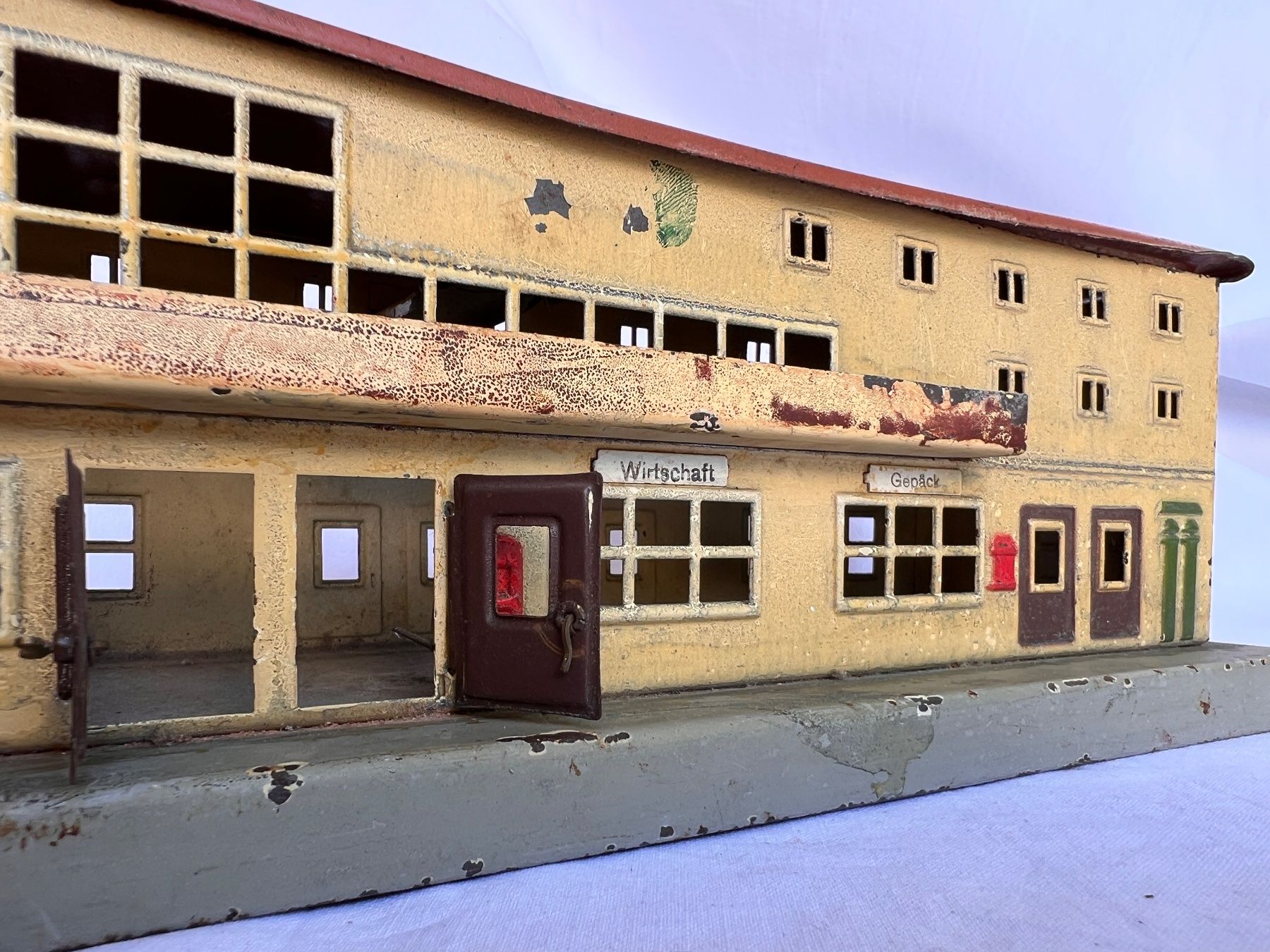 Märklin Modellini di ferrovie: Bahnhof alt Märklin – Usato da Männedorf venduto da Franzflo 2