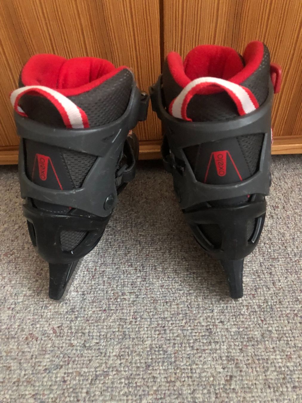 Oxelo Pattini da ghiaccio: Schlittschuhe Oxelo Gr. 32 -35 – Usato da Bassersdorf venduto da sammelfloh 3