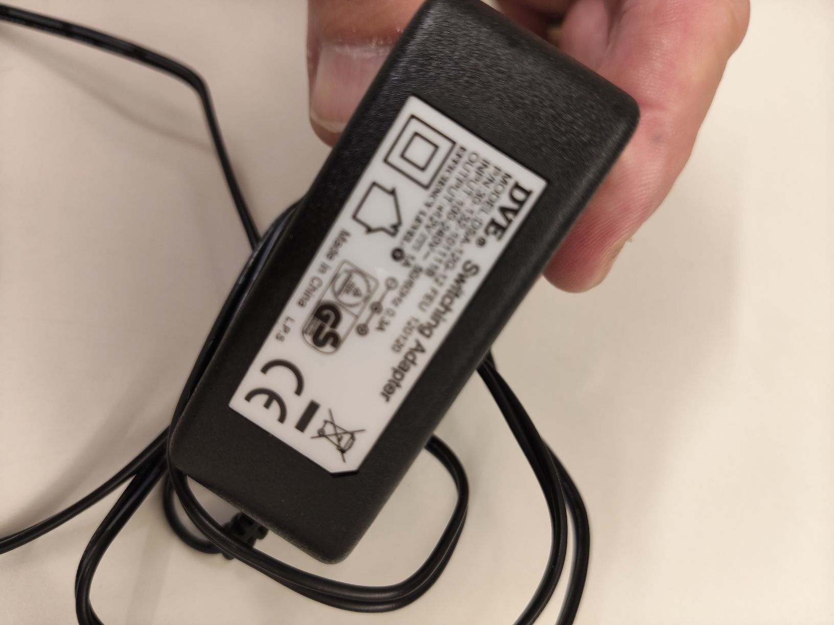 Laufwerke & Adapter: Stromadapter universal einsetzbar – Gebraucht aus St. Gallen von Daniel74