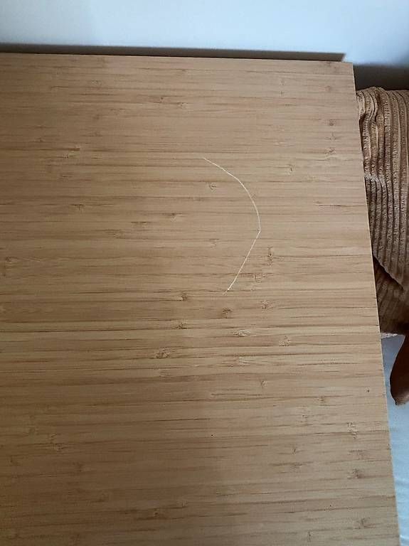 Schreibtische: IKEA Tisch LILLASEN – Gebraucht aus Schaan von jul_zc87 2