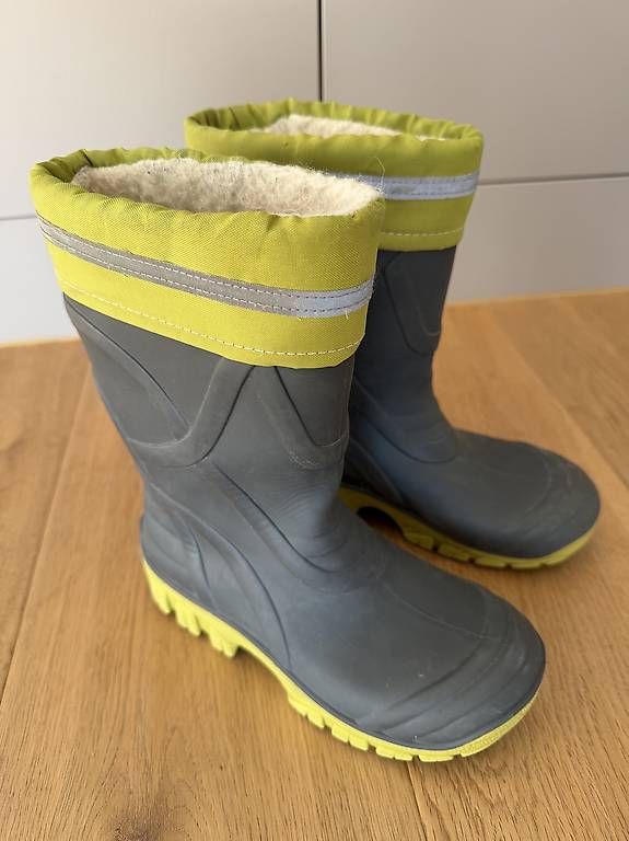 Scarpe per ragazzi: Gummistiefel Gr.30/31 – Usato da Oberkirch LU venduto da ocki