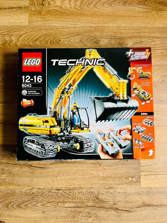 Lego Technic 8043 motorisierter Bagger mit OVP (Gebraucht) in Vinelz ...