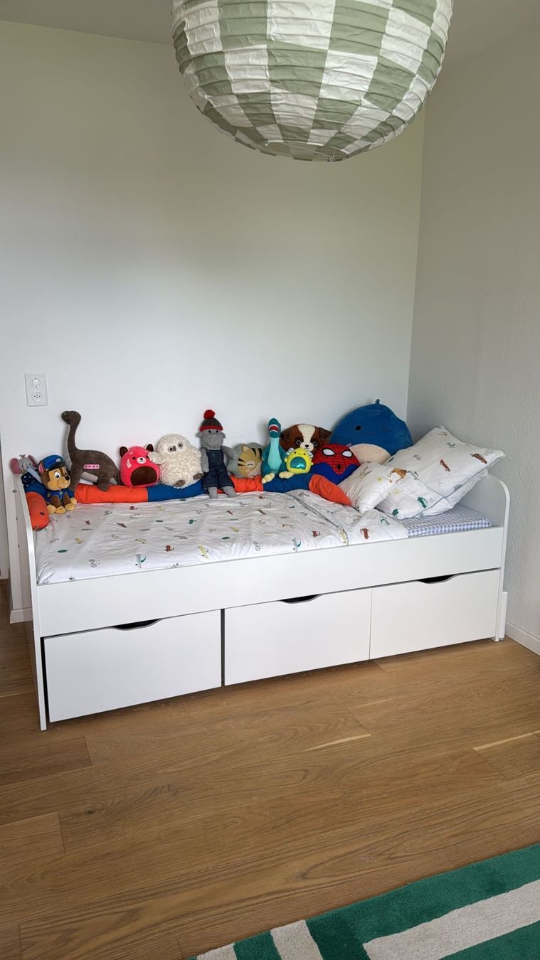 Lits: Kinderbett – D'occasion à Küsnacht ZH par jda_6kry