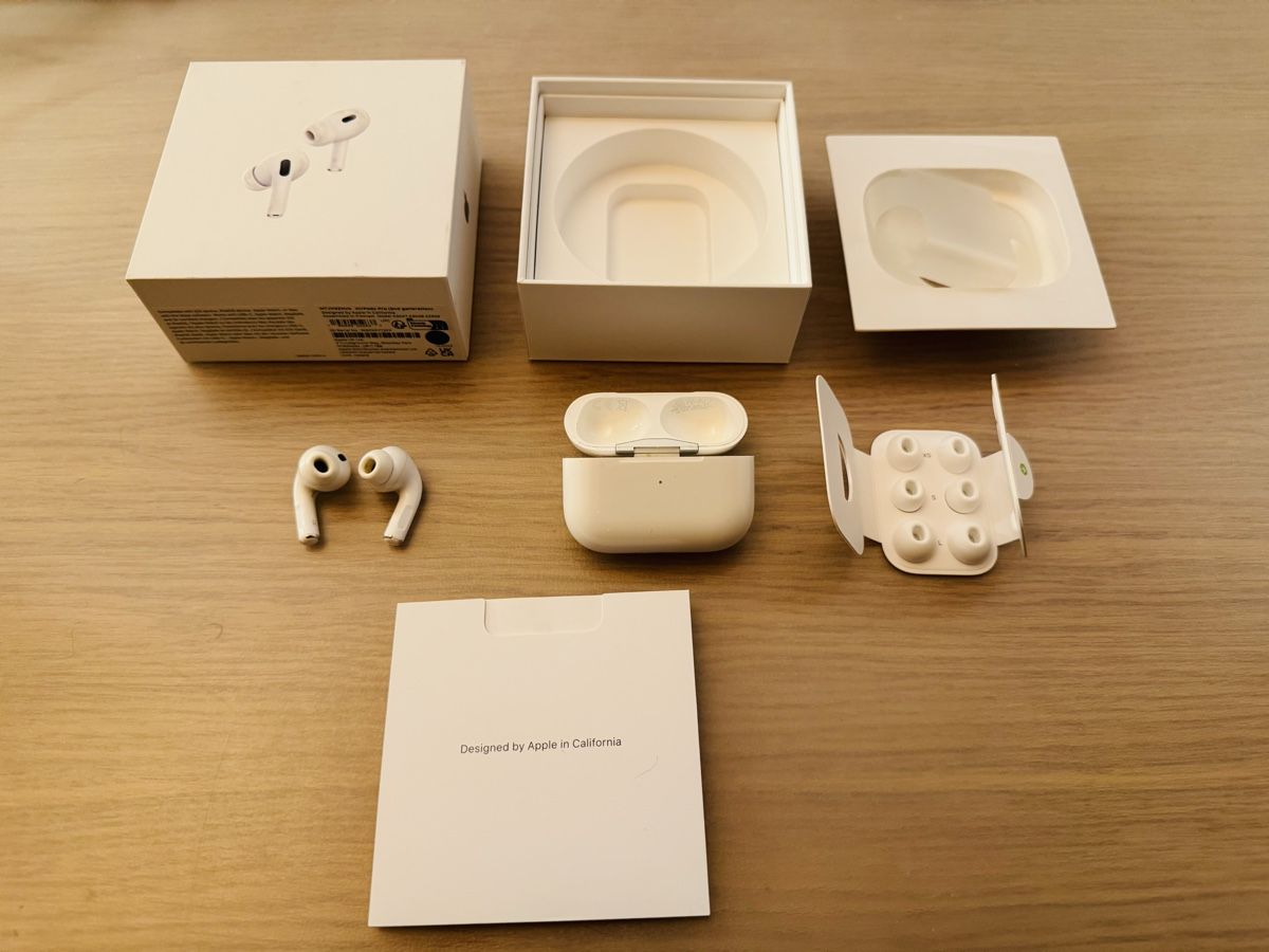 Apple Cuffie: Apple AirPods Pro 2. Generation mit Case  – Usato da Winterthur venduto da salebook 6
