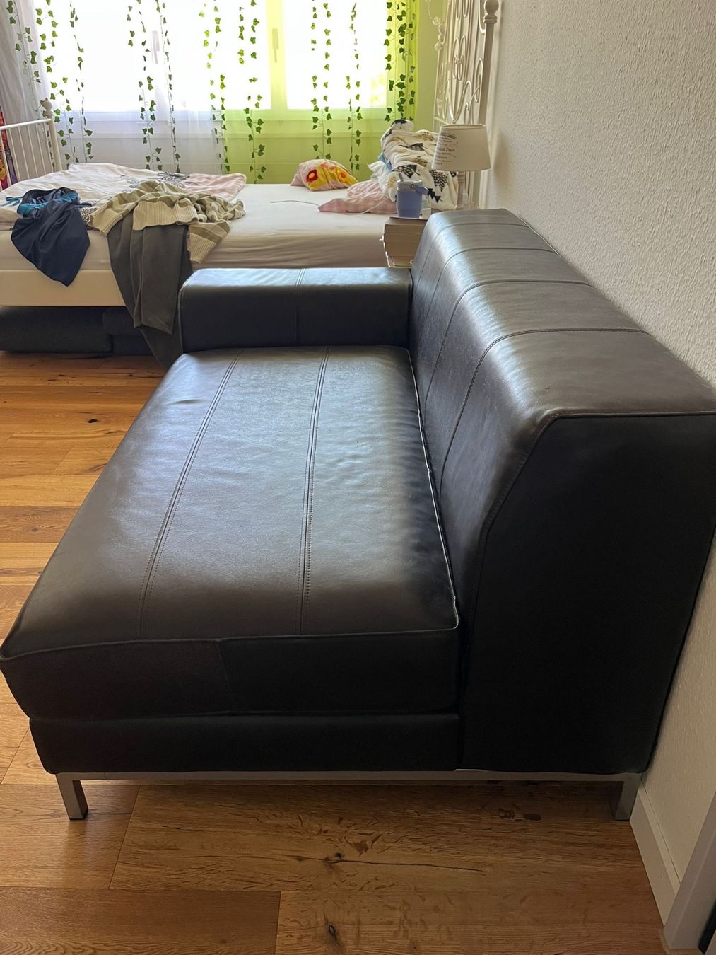 Ikea Divani: IKEA KRAMFORS 2-Sitzer-Sofa inklusive passendem Hocker – Nuovo (secondo la descrizione) da Basel venduto da ljlfrench 3