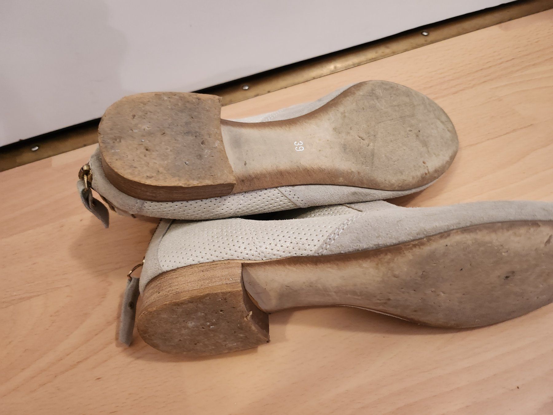 Scarpe da donna: Stiefeletten – Usato da Kefikon TG venduto da Livline 2