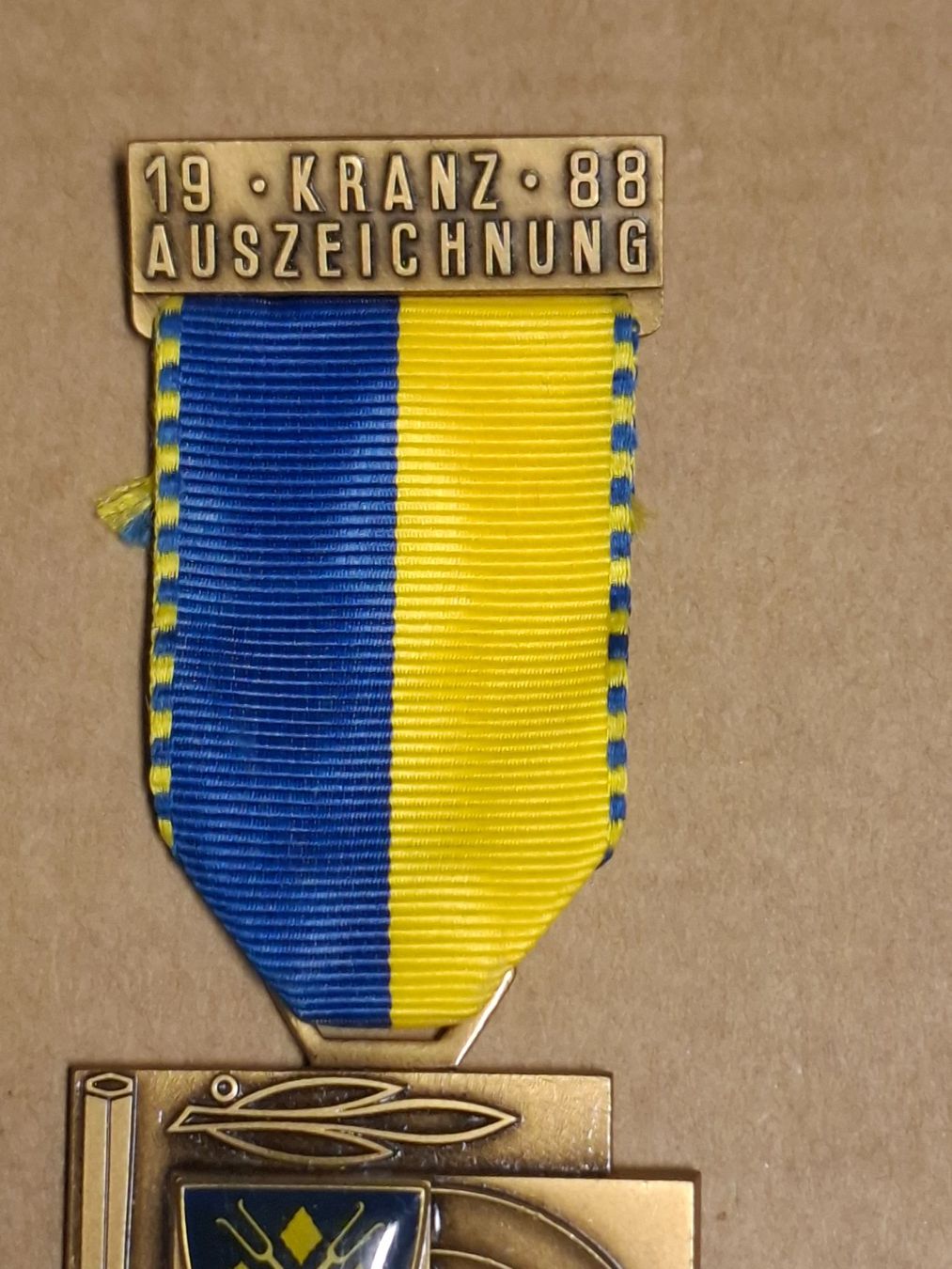 Medaglie: Bülach 1988 (D329) – Usato da Schwanden GL venduto da Suvorov 1