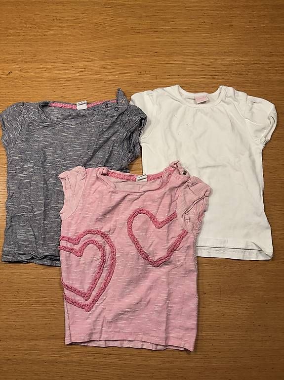 Camicette, T-shirt & Top: T-Shirt 3x Gr. 86 – Usato da Emmenbrücke venduto da tanali