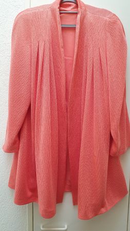 Cardigan Damen Gr. 42 Lachsfarben Faltenlook Elegant