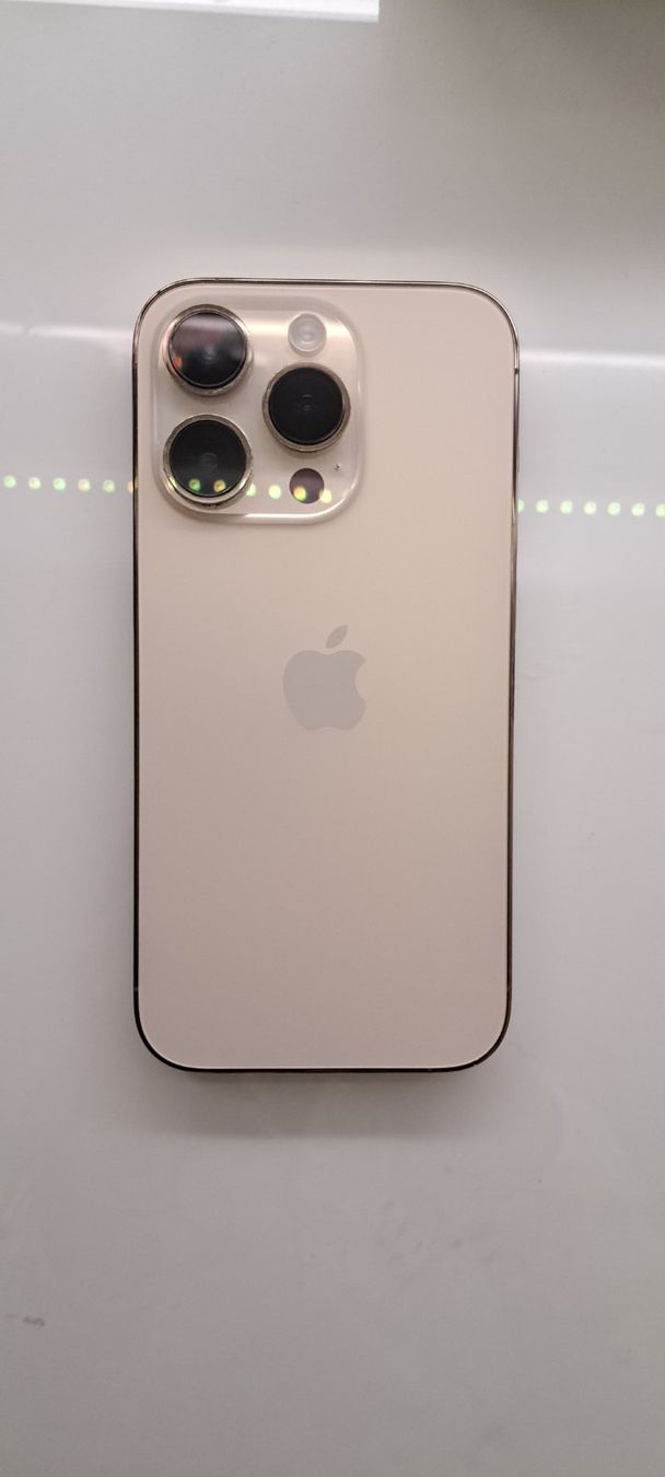 Apple Portables: iPhone 14 Pro – D'occasion à Diepoldsau par cha_gcj2