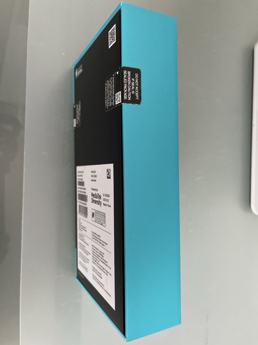 OnePlus Telefoni cellulari / Smartphones: OnePlus Nord CE5 – Nuovo e nell'imballaggio originale da Aarburg venduto da cheyenne011 2