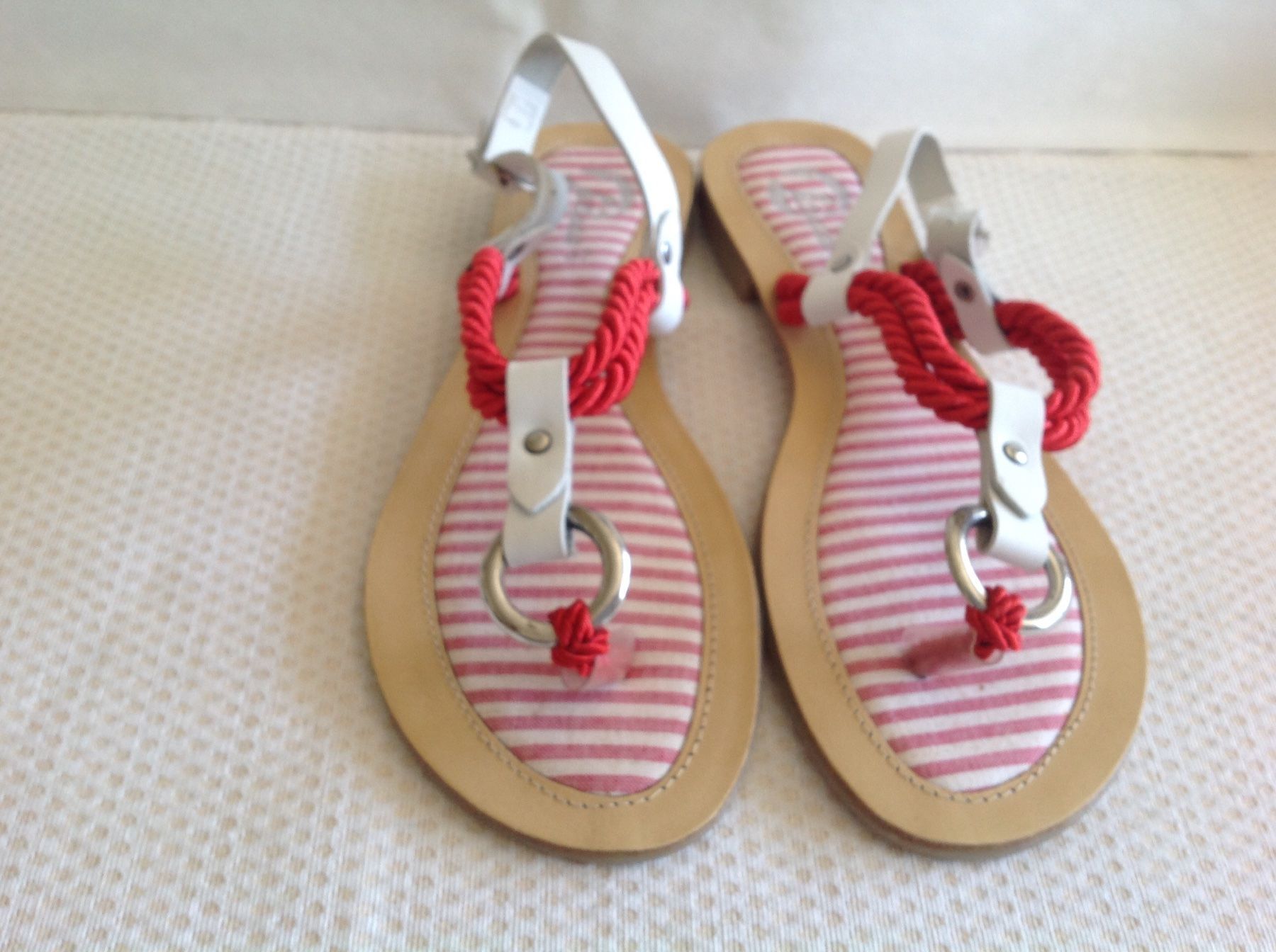Scarpe da donna: Bata - sandales plates - 37- NEUF – Nuovo (secondo la descrizione) da Sion venduto da accroshoes