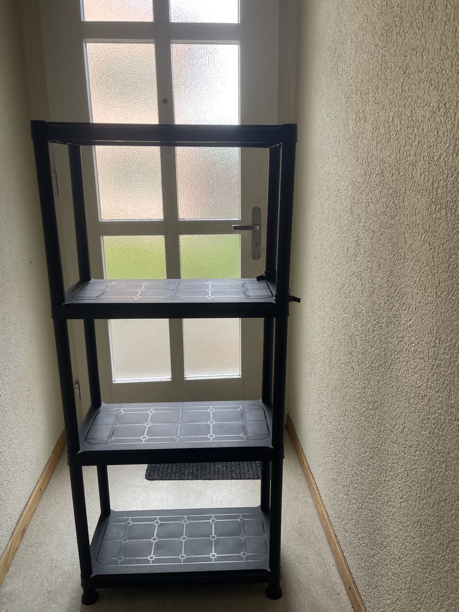Scaffali: Modular Shelf – Nuovo (secondo la descrizione) da Zürich venduto da Jiajun_Peng