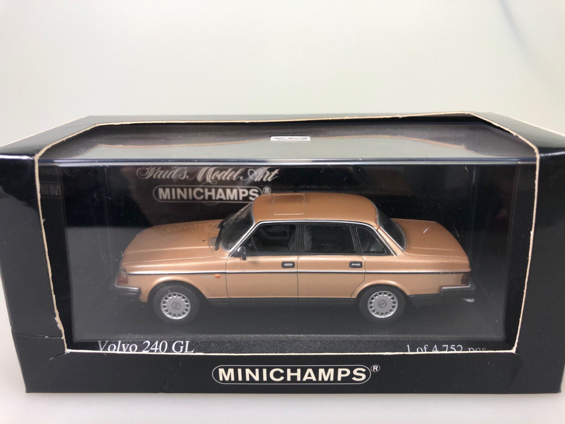 Volvo Modellini d'auto: Volvo 240GL - Minichamps - 1:43 – Usato da Widen venduto da Himan 3