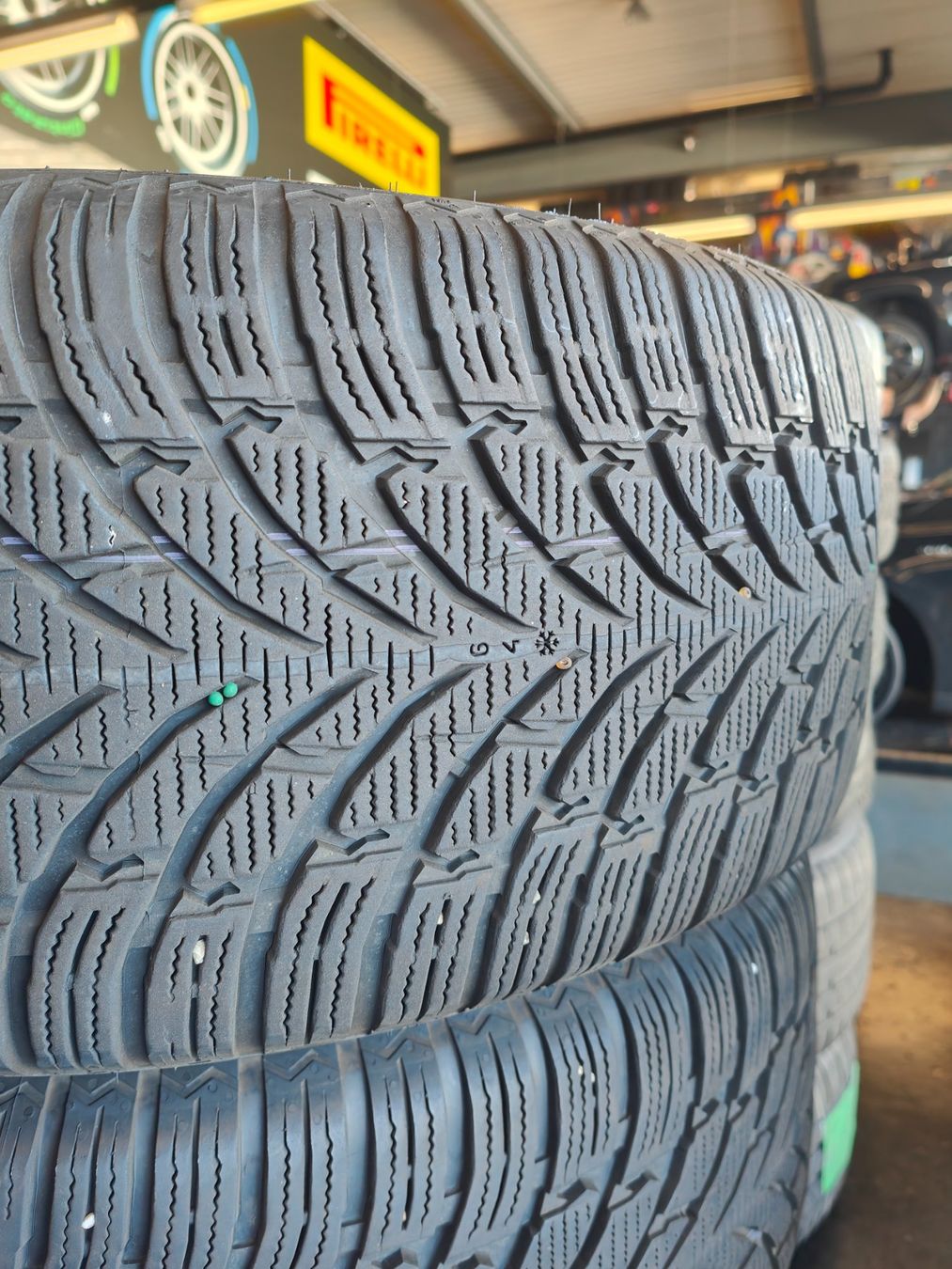 Pneumatici & Ruote complete: BMW X5 Winterräder – Usato da Oberengstringen venduto da Reifen-Lagerverkauf 1