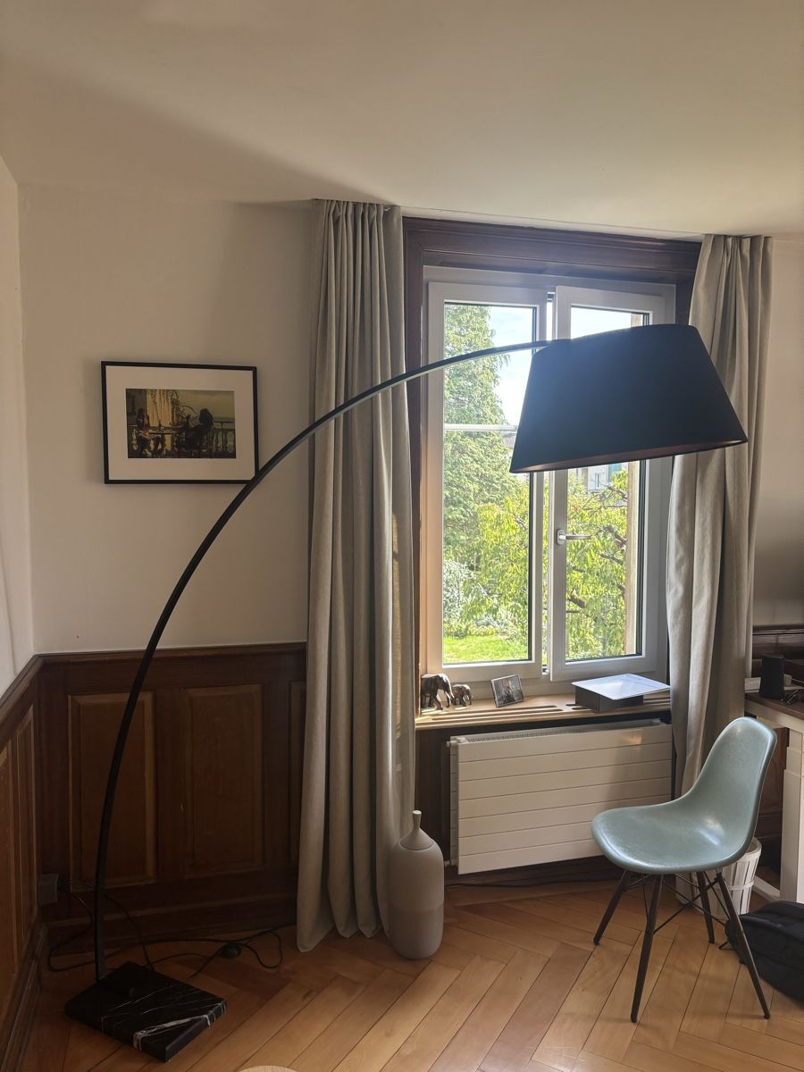 Lampade: "Jule" Arc Floor Lamp with Marble Base – Nuovo (secondo la descrizione) da Küsnacht ZH venduto da xavier74 4