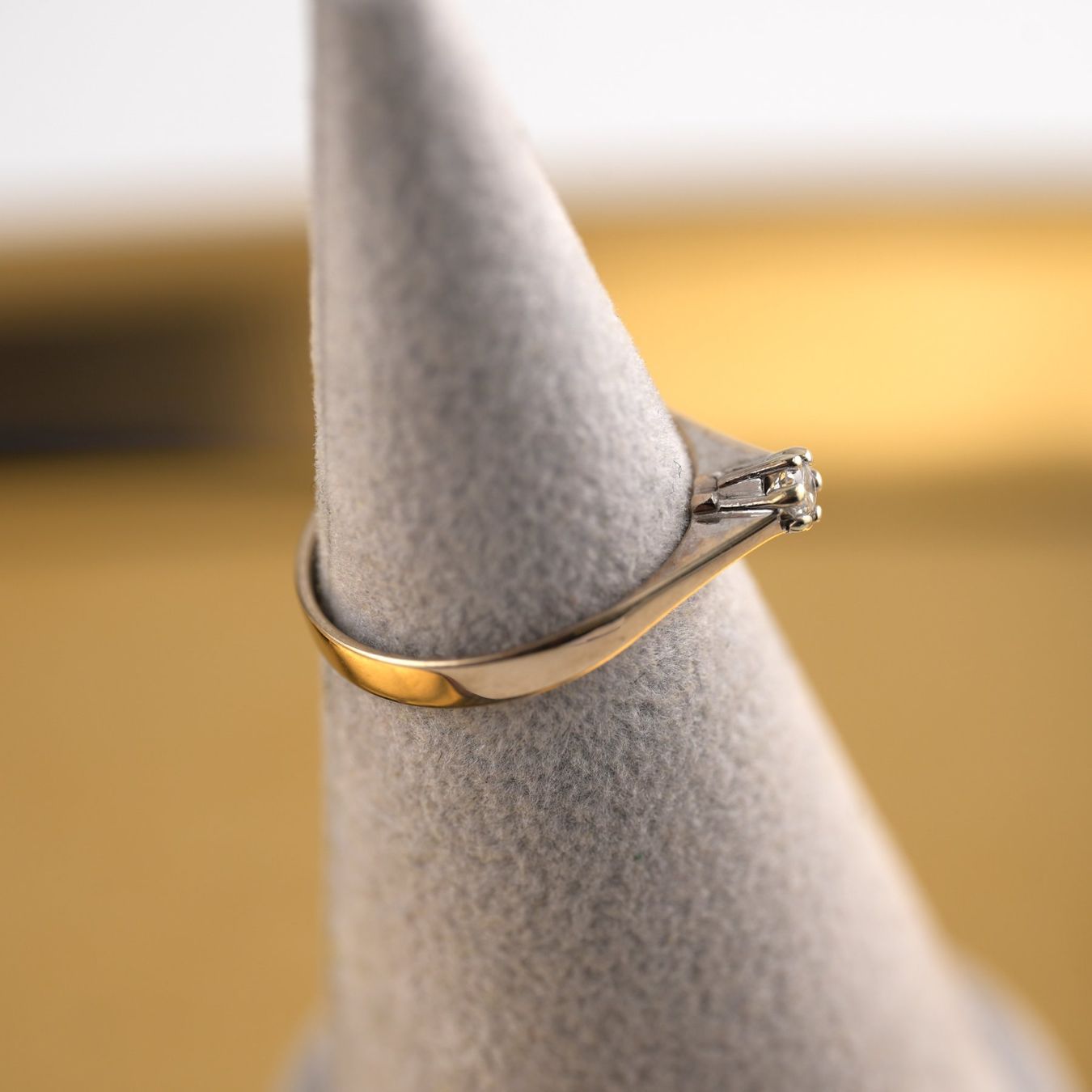 Anelli: Solitärring 18K Weissgold mit Diamant – Usato da Basel venduto da Vip24 1