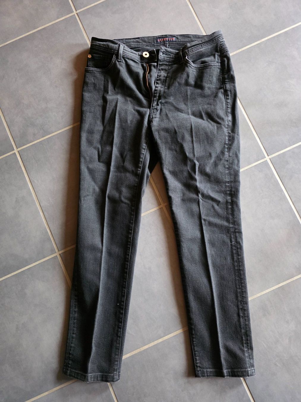 Trussardi Jeans: Damen Trussardi Stretch Jeans Gr. 48/34 – Usato da Walterswil BE venduto da Lonitti 5