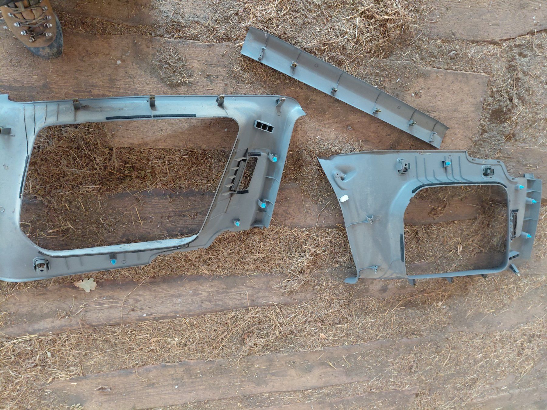 Tutti pezzi di ricambio auto: Kofferraum teile subaru forester sg – Usato da Engi venduto da mar_2rtw 2