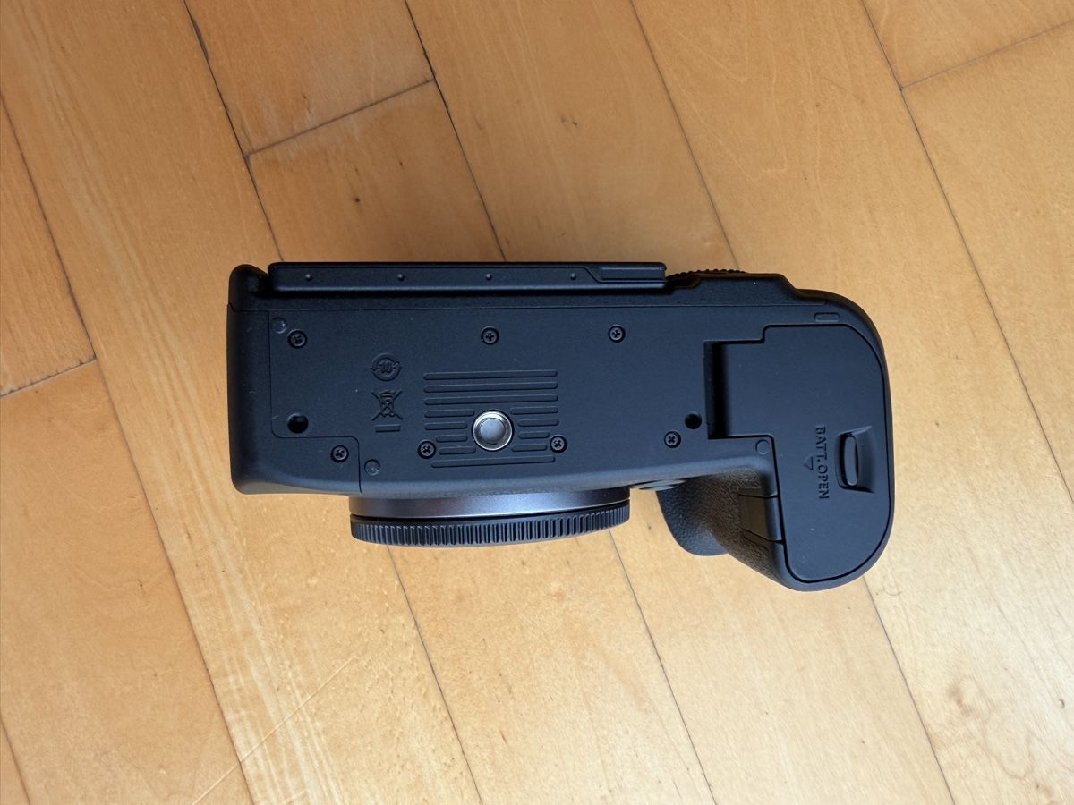 Canon Kamera: Canon EOS R6 Mark III – Gebraucht aus Wallisellen von Covenant 3
