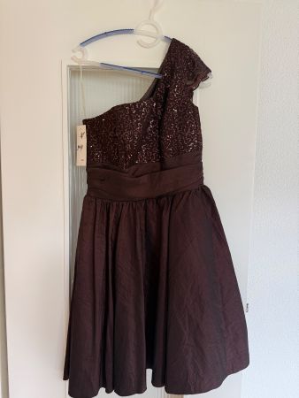 Schickes, glänzendes, braunes Partykleid Grösse 40