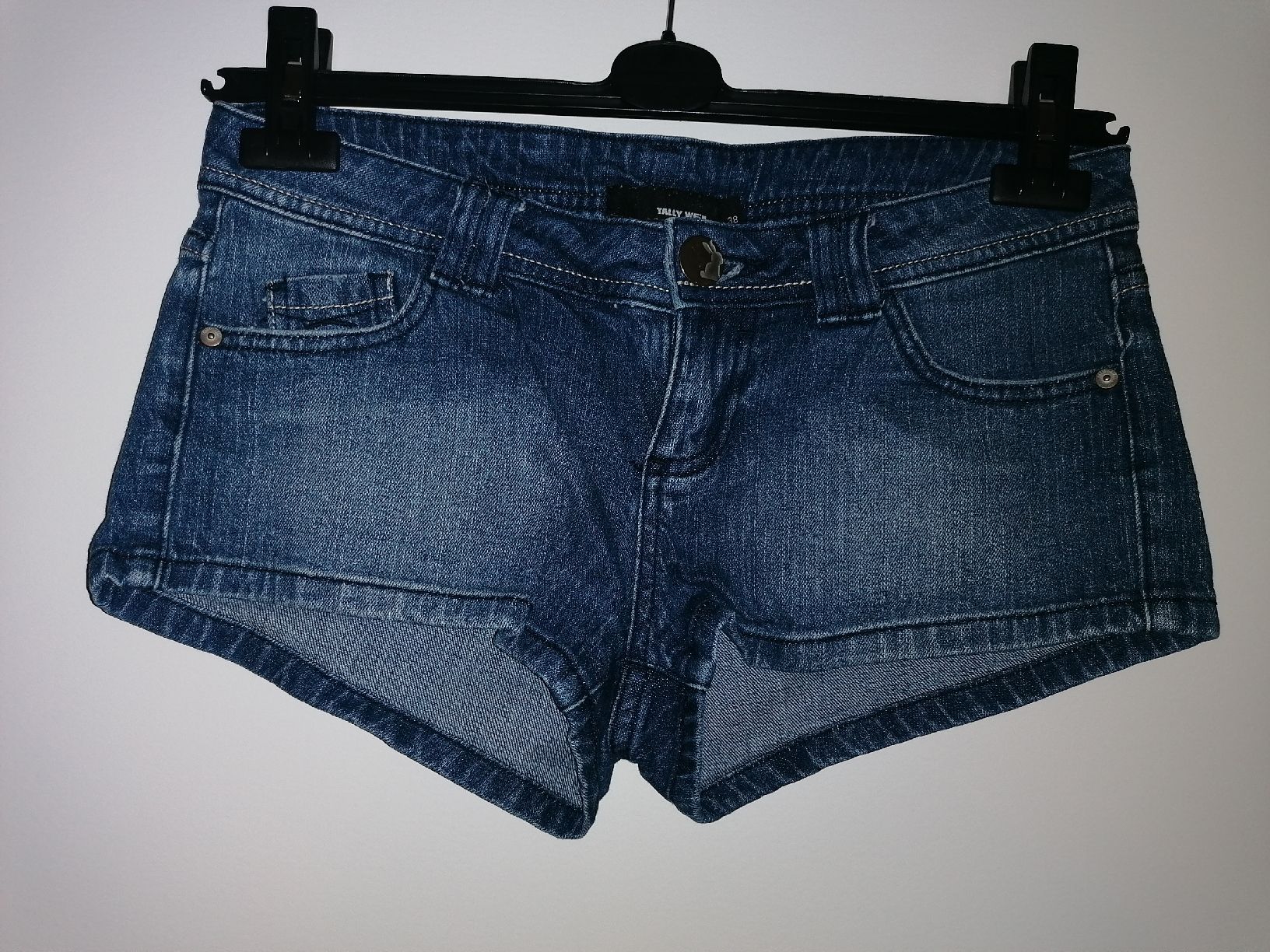 Tally Weijl Jeans: kurze Hose – Gebraucht aus Dübendorf von an_nk8z