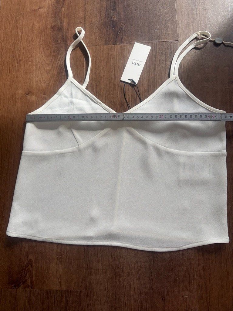 Top: CHF 223 Ami Paris tank top - FR 38 – Nuovo e nell'imballaggio originale da St-Sulpice VD venduto da juhdu 1