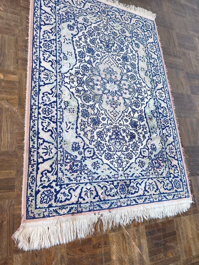 Tappeti: N4 Orientteppich handgeknüpft hell Rosa Seide 110x75cm – Usato da Toffen venduto da Immo-Erben 2