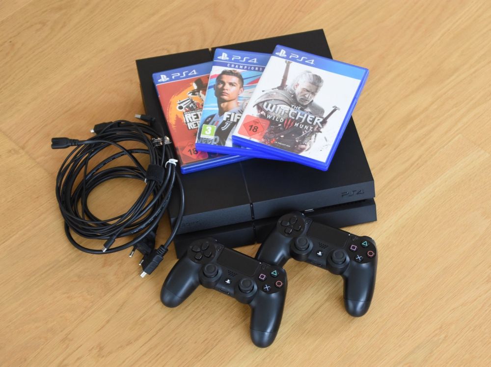 PlayStation 4 (PS4 Slim) - Model CUH-1216A (Gebraucht) in Winterthur ...