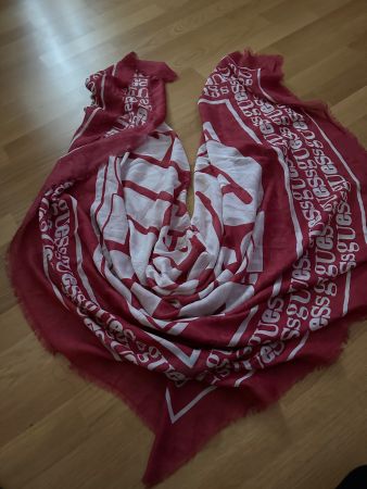 Guess Grosse Schal 🧣 130:130
