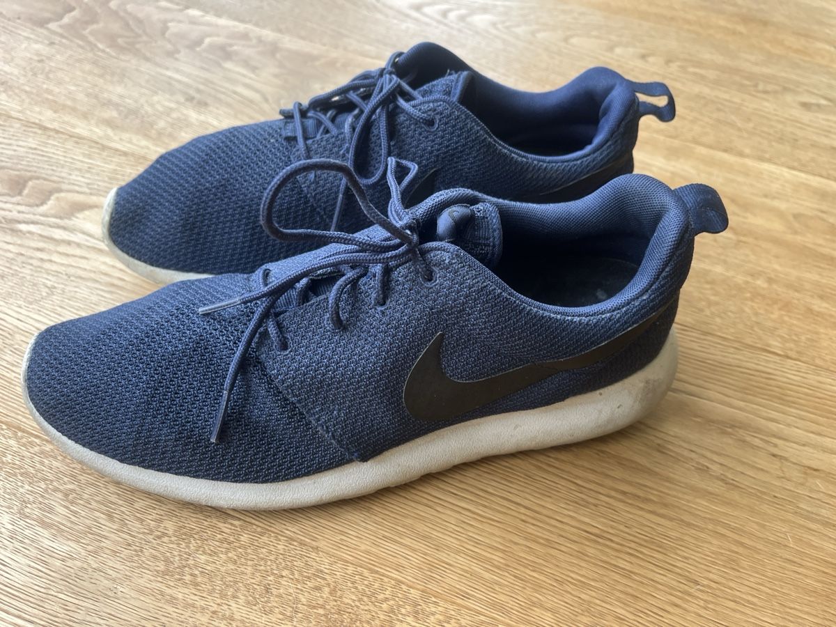 Nike Scarpe da uomo: Nike Schuhe 42.5 blau – Usato da Effretikon venduto da erbaeff 1