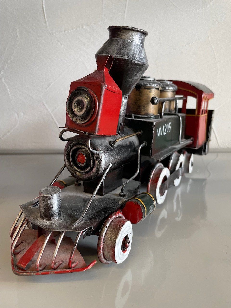 Modellini di ferrovie: Dampflokomotive Model Dampfloki metall – Nuovo e nell'imballaggio originale da Schaffhausen venduto da krokodilgena 4