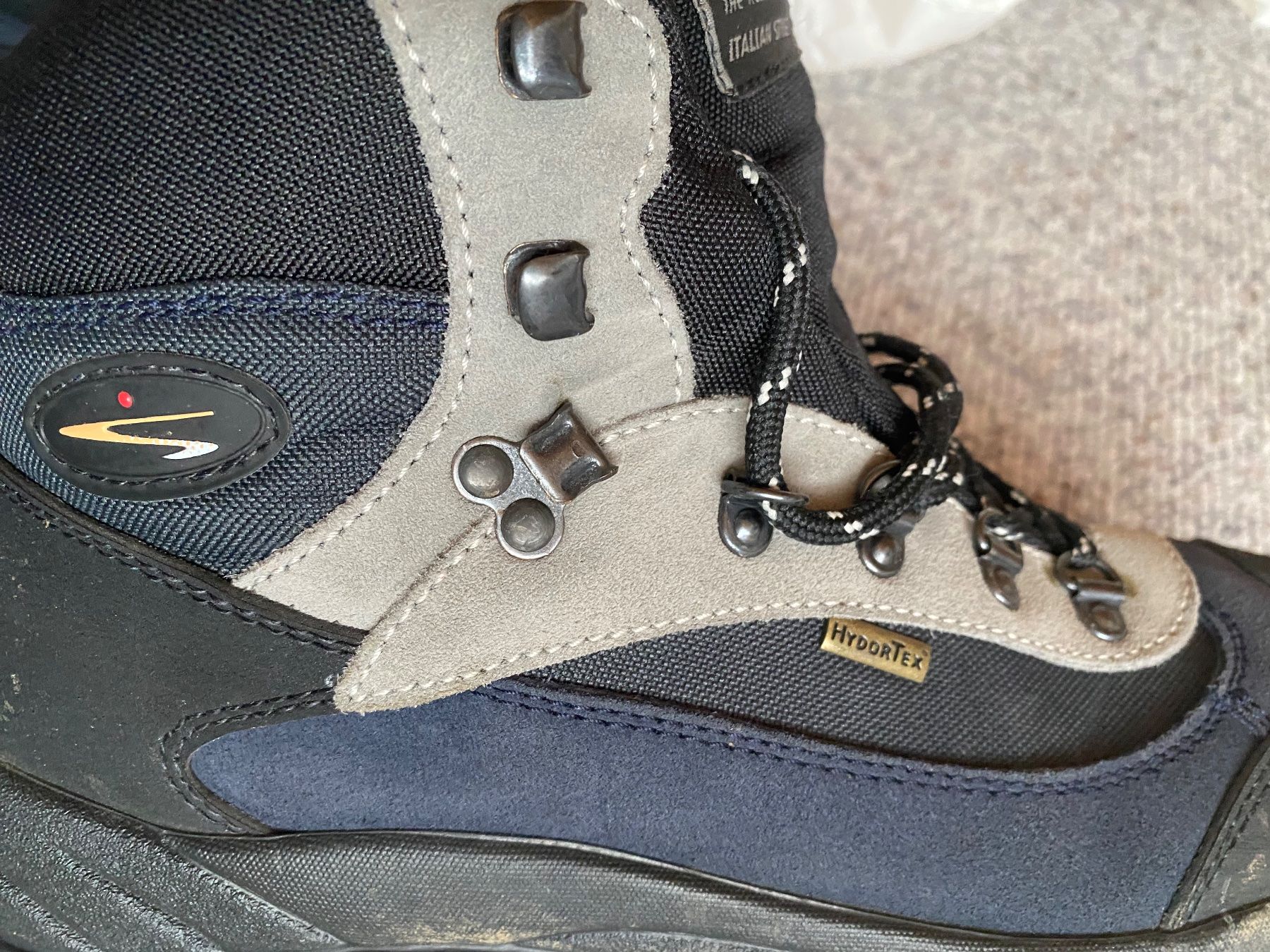 Scarpe da donna: Wander Schuhe – Usato da Appenzell venduto da Sonnschein_ 3