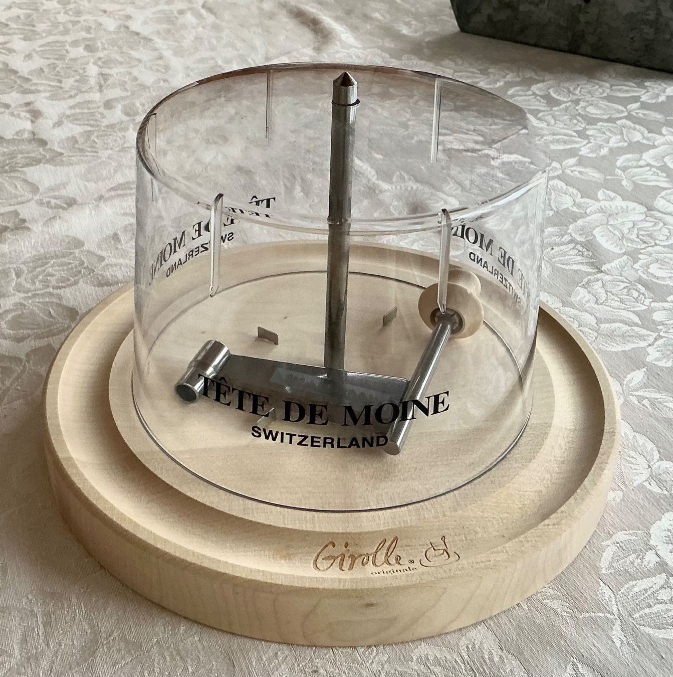 Appareils de cuisine: ORIGINAL TETE DE MOINE GIROLLE – D'occasion à Zell LU par Silvermemory