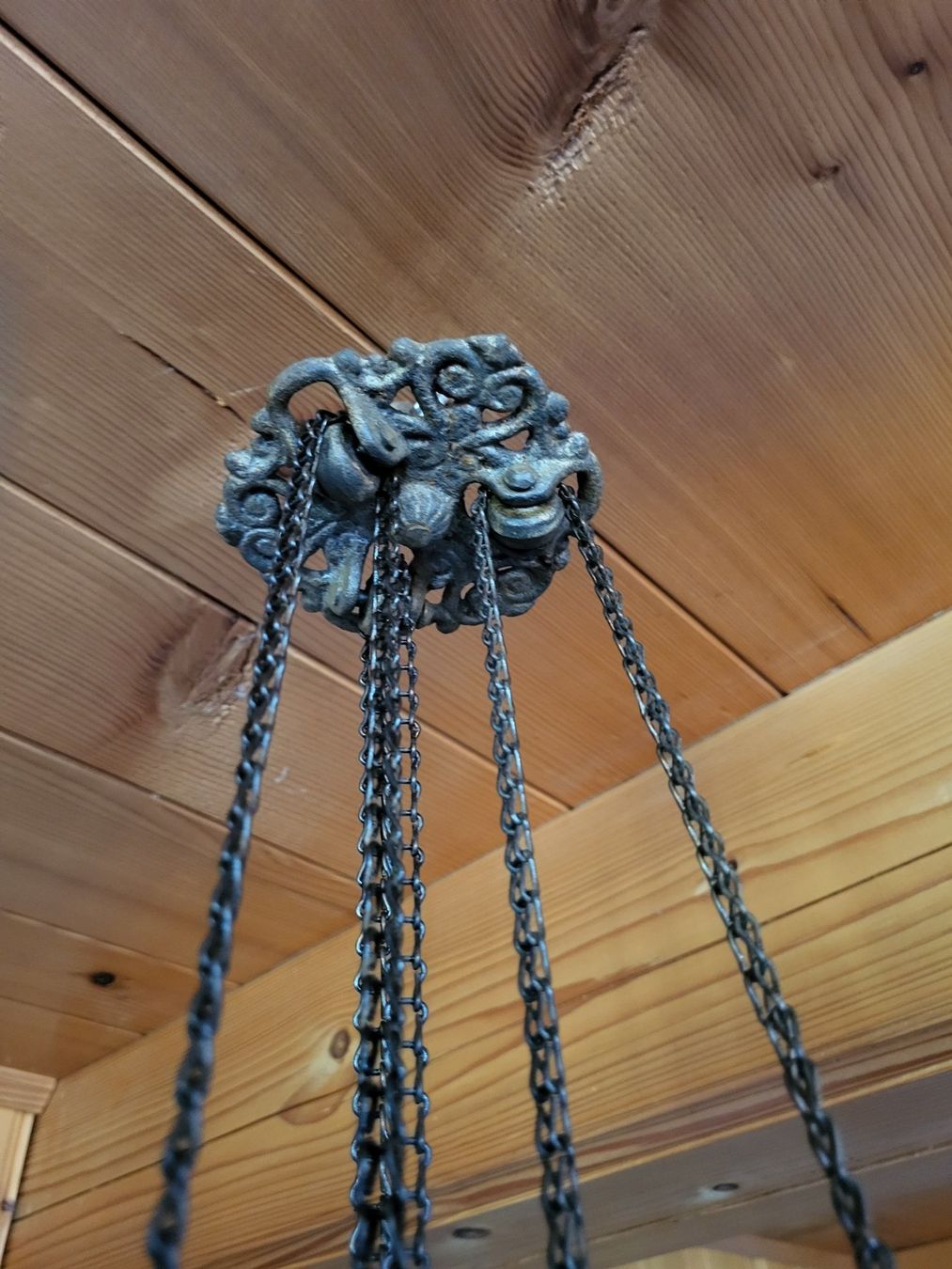 Lampade: Eine Antike Tempel Lampe – Usato da Schafhausen im Emmental venduto da Herzrose 6