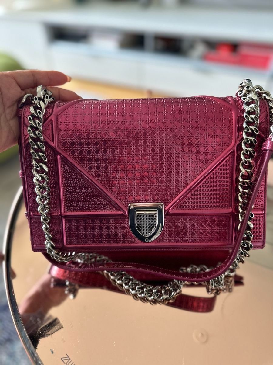 Dior Taschen für Damen: CHRISTIAN DIOR Medium Micro Cannage Diorama Schultertasche – Gebraucht aus Aarau von eretus 3
