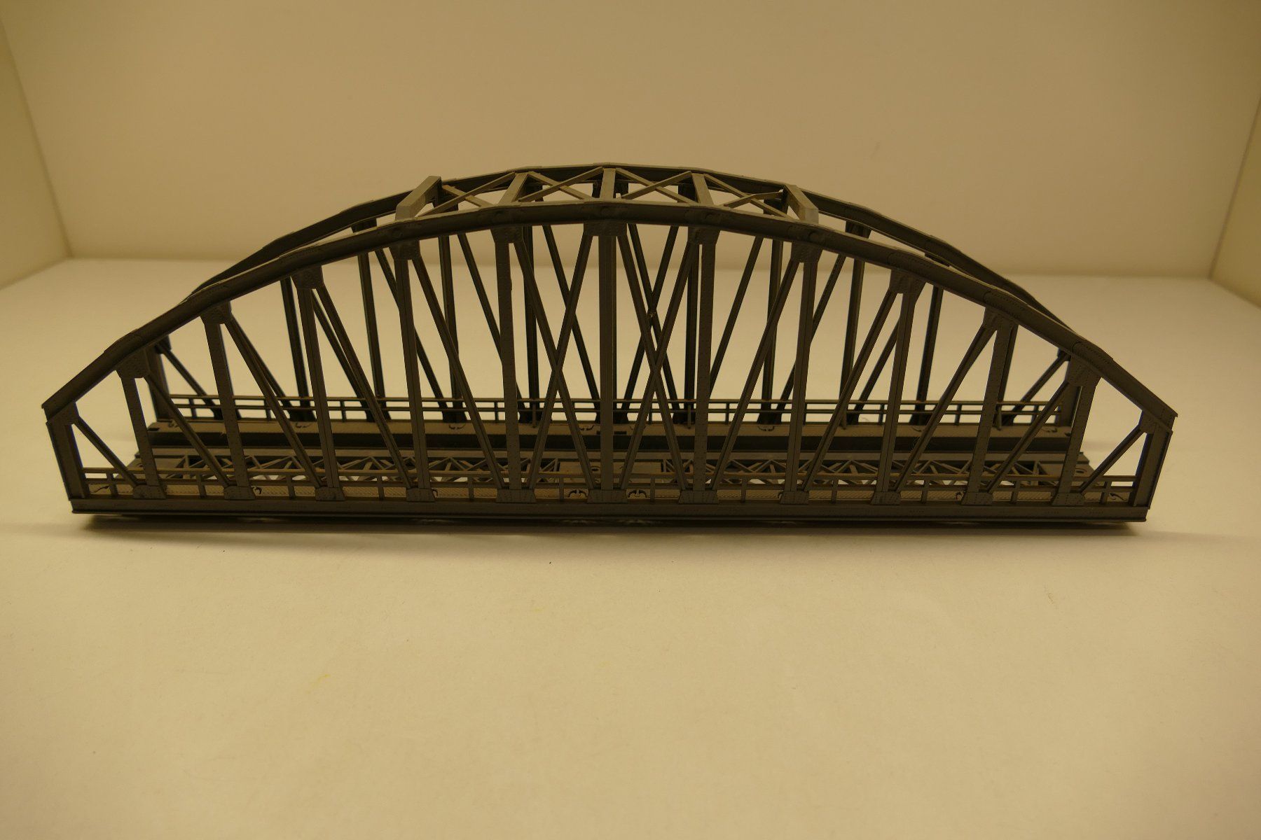 Märklin Modellini di ferrovie: Märklin H0: M+K-Gleis Bogenbrücke – Usato da Niederhasli venduto da rail-duerst 1