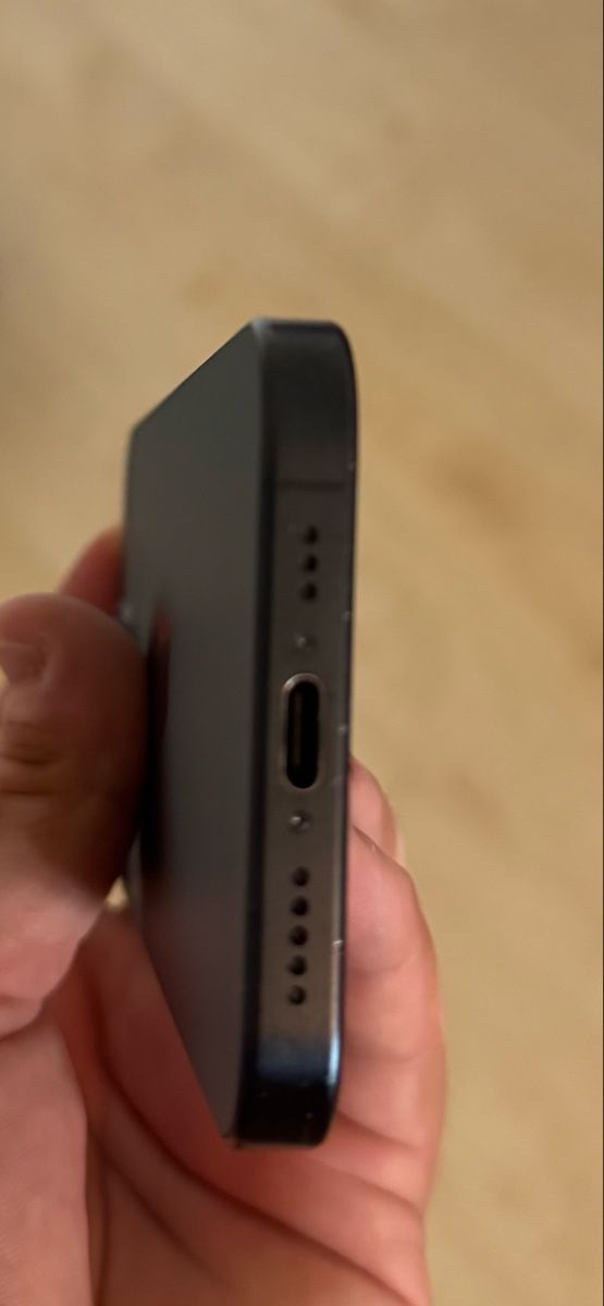 Apple Handys / Smartphones: iPhone 15 Pro Bleu 128gb – Neu (gemäss Beschreibung) aus Muraz (Collombey) von Tiagoveiga20 6